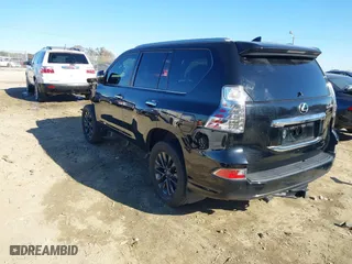 2020 Lexus GX with VIN JTJAM7BX3L5247237, listed as a IAAI auction lot 41175800 with 88,907 mi miles. Bid and sale history available at carsss.com. Image 3.