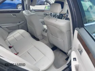 2016 Mercedes-Benz E 350 Sport z VIN WDDHF5KB5GB201488, wystawiony jako IAAI lot #42477574 z przebiegiem 107 279 mil mil oraz . Historia ofert i sprzedaży dostępna na DreamBid. Obrazek 8.