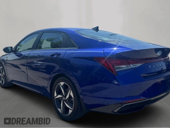 2023 Hyundai Elantra Limited z VIN KMHLN4AJ3PU049110, wystawiony jako Copart lot #57186765 z przebiegiem 146 557 mil mil oraz Czysty tytuł • Clean title. Historia ofert i sprzedaży dostępna na DreamBid. Obrazek 3.