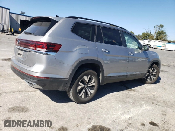 2024 Volkswagen Atlas SE with VIN 1V2DR2CAXRC527996, listed as a Copart auction lot 74796794 with 18,934 mi miles and Salvage title. Bid and sale history available at DreamBid. Image 3.