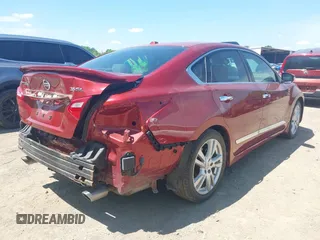 2016 Nissan Altima SR with VIN 1N4BL3AP3GC146050, listed as a IAAI auction lot 42133511 with 72,528 mi miles and . Bid and sale history available at carsss.com. Image 4.