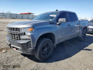 2021 Chevrolet Silverado 1500 Custom Trail Boss with VIN 1GCPYCEH8MZ298113, listed as a Copart auction lot 47042685 with 105,146 mi miles and Salvage Title. Bid and sale history available at carsss.com. Image 1.