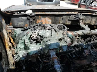 2001 Isuzu Rodeo S z VIN 4S2CK58W114309312, wystawiony jako Copart lot #56409955 z przebiegiem Nie podano mil oraz Nie do naprawy • Non repairable. Historia ofert i sprzedaży dostępna na DreamBid. Obrazek 9.