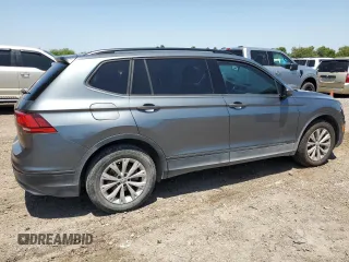 2018 Volkswagen Tiguan S z VIN 3VV1B7AXXJM109293, wystawiony jako Copart lot #55802845 z przebiegiem 49 821 mil mil oraz Szkoda całkowita • Salvage title. Historia ofert i sprzedaży dostępna na DreamBid. Obrazek 3.