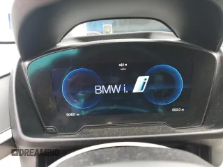 2016 BMW i8 z VIN WBY2Z2C53GV675452, wystawiony jako Copart lot #71328292 z przebiegiem 50 401 mil mil oraz . Historia ofert i sprzedaży dostępna na DreamBid. Obrazek 9.