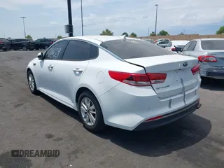 2018 Kia Optima LX z VIN 5XXGT4L32JG213616, wystawiony jako IAAI lot #42408629 z przebiegiem 130 163 mil mil oraz . Historia ofert i sprzedaży dostępna na DreamBid. Obrazek 14.