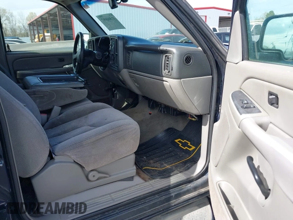 2005 Chevrolet Avalanche LS with VIN 3GNEC12Z65G130261, listed as a IAAI auction lot 41880097 with 209,217 mi miles and . Bid and sale history available at DreamBid. Image 5.