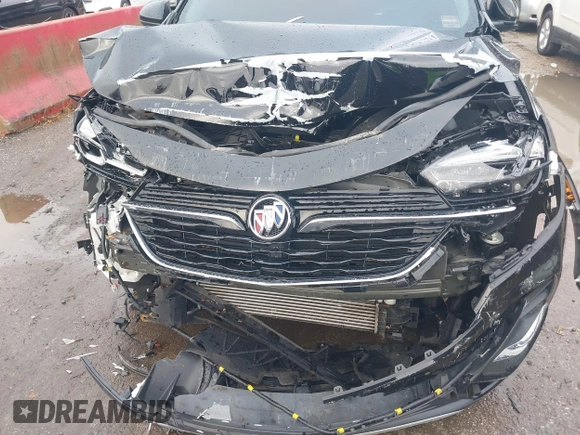 2023 Buick Encore GX Essence z VIN KL4MMGSL7PB104001, wystawiony jako IAAI lot #41102851 z przebiegiem 32 766 mil mil oraz . Historia ofert i sprzedaży dostępna na DreamBid. Obrazek 6.