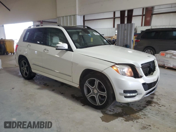 2013 Mercedes-Benz GLK 250 with VIN WDCGG0EB7DG091456, listed as a Copart auction lot 83398814 with 224,958 mi miles and Salvage Title. Bid and sale history available at DreamBid. Image 4.