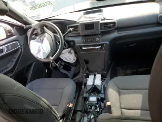 2022 Ford Police Interceptor Utility z VIN 1FM5K8AB1NGB50983, wystawiony jako Copart lot #52326285 z przebiegiem Nie podano mil oraz Szkoda całkowita • Salvage title. Historia ofert i sprzedaży dostępna na DreamBid. Obrazek 8.