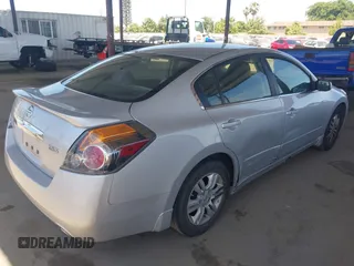 2012 Nissan Altima S z VIN 1N4AL2AP2CN566189, wystawiony jako IAAI lot #42272672 z przebiegiem 147 349 mil mil oraz . Historia ofert i sprzedaży dostępna na DreamBid. Obrazek 4.