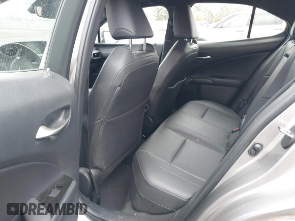 2020 Lexus UX with VIN JTHP3JBH5L2024624, listed as a IAAI auction lot 41826234 with 82,043 mi miles. Bid and sale history available at carsss.com. Image 8.