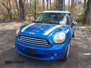 2014 MINI Countryman with VIN WMWZB3C59EWR37439, listed as a IAAI auction lot 42110149 with 181,661 mi miles and . Bid and sale history available at DreamBid. Image 6.