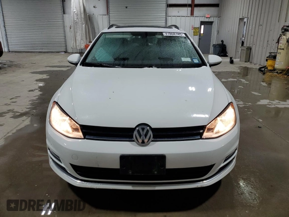 2017 Volkswagen Golf S z VIN 3VWC17AU8HM526516, wystawiony jako Copart lot #41868185 z przebiegiem 79 197 mil mil oraz Szkoda całkowita • Salvage title. Historia ofert i sprzedaży dostępna na DreamBid. Obrazek 5.