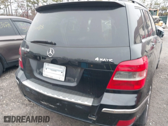 2012 Mercedes-Benz GLK GLK 350 with VIN WDCGG8HB1CF803684, listed as a IAAI auction lot 41266724 with Not Provided miles. Bid and sale history available at carsss.com. Image 15.