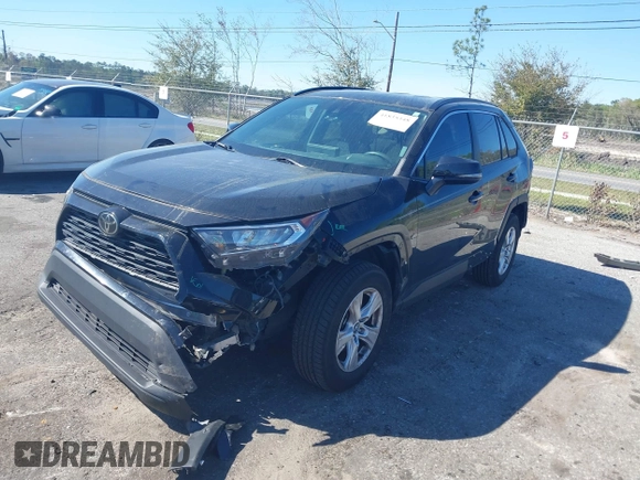 2021 Toyota RAV4 XLE with VIN 2T3W1RFV2MW107986, listed as a IAAI auction lot 41835348 with 103,450 mi miles. Bid and sale history available at carsss.com. Image 2.
