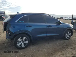 2017 Kia Niro FE with VIN KNDCB3LC7H5101503, listed as a Copart auction lot 43458795 with 217,609 mi miles and Salvage Title. Bid and sale history available at carsss.com. Image 3.