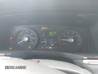 2007 Lincoln Town Car Signature с VIN 1LNHM81V97Y603665, выставлен на аукционе IAAI как лот 42224688 с пробегом 82 861 миль миль и . История ставок и продаж доступна на DreamBid. Изображение 7.