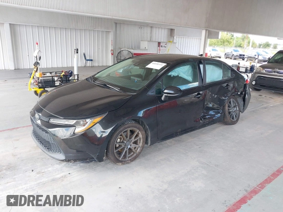 2021 Toyota Corolla LE with VIN 5YFEPMAE1MP247493, listed as a IAAI auction lot 40090331 with 111,994 mi miles. Bid and sale history available at carsss.com. Image 17.