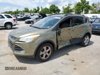 2013 Ford Escape SE z VIN 1FMCU0G92DUC68824, wystawiony jako Copart lot #62179975 z przebiegiem 177 948 mil mil oraz Szkoda całkowita • Salvage title. Historia ofert i sprzedaży dostępna na DreamBid. Obrazek 1.