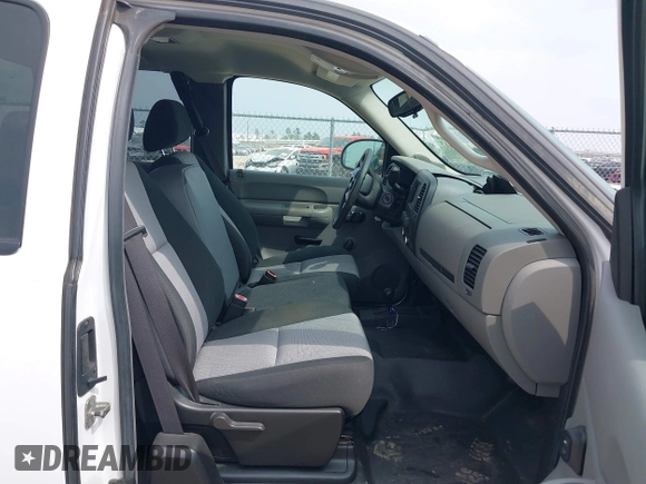 2009 Chevrolet Silverado 1500 Work Truck with VIN 1GCEK19069Z173281, listed as a IAAI auction lot 41786113 with 157,498 mi miles and . Bid and sale history available at DreamBid. Image 5.