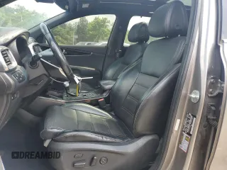 2016 Kia Sorento SX with VIN 5XYPKDA51GG092864, listed as a Copart auction lot 60426365 with 151,599 mi miles and Clean title. Bid and sale history available at DreamBid. Image 7.