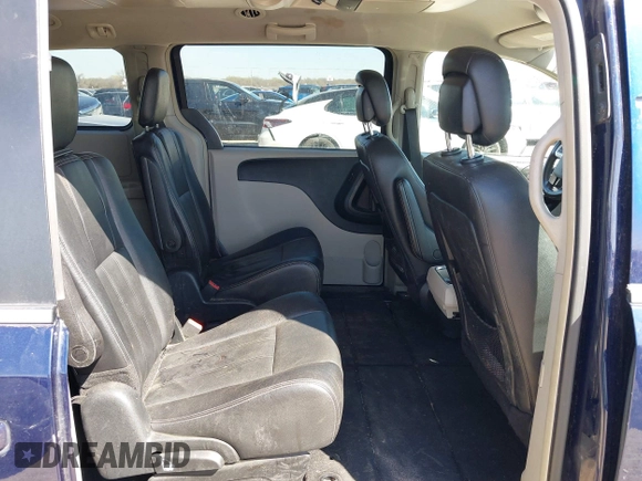 2014 Chrysler Town & Country Touring z VIN 2C4RC1BG0ER444524, wystawiony jako IAAI lot #41861302 z przebiegiem 138 764 mil mil oraz . Historia ofert i sprzedaży dostępna na DreamBid. Obrazek 8.