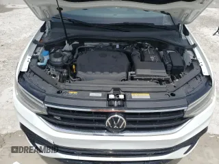 2022 Volkswagen Tiguan SE R-Line Black with VIN 3VVCB7AX7NM022952, listed as a Copart auction lot 62689115 with 16,119 mi miles and Salvage title. Bid and sale history available at DreamBid. Image 12.