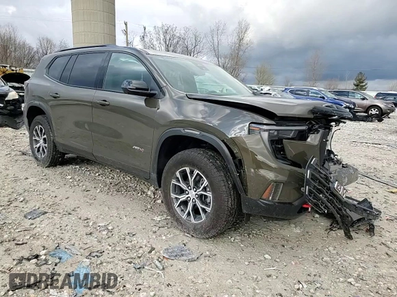 2024 GMC Acadia AWD AT4 z VIN 1GKENPKS1RJ200931, wystawiony jako Copart lot #53707665 z przebiegiem 5874 mil mil oraz Tytuł czysty. Historia ofert i sprzedaży dostępna na DreamBid. Obrazek 14.