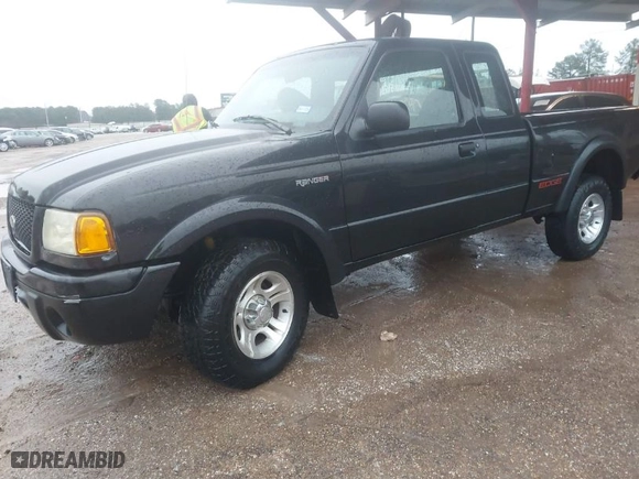 2002 Ford Ranger XL with VIN 1FTYR14U12PA51268, listed as a IAAI auction lot 41571122 with 271,641 mi miles. Bid and sale history available at carsss.com. Image 2.