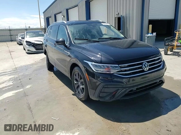 2024 Volkswagen Tiguan SE with VIN 3VV3B7AX8RM027356, listed as a Copart auction lot 56057415 with 33,197 mi miles and Salvage title. Bid and sale history available at DreamBid. Image 14.