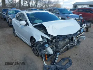 2017 Acura ILX w/Premium/A-SPEC Pkg with VIN 19UDE2F87HA011841, listed as a IAAI auction lot 41693781 with 120,000 mi miles. Bid and sale history available at carsss.com. Image 1.