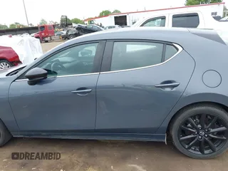 2023 Mazda 3 S Preferred z VIN JM1BPALM9P1623663, wystawiony jako IAAI lot #42341379 z przebiegiem 31 848 mil mil oraz . Historia ofert i sprzedaży dostępna na DreamBid. Obrazek 15.
