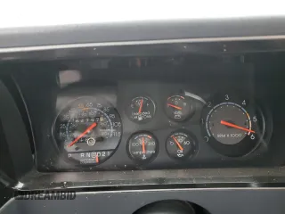 1986 GMC Caballero z VIN 3GTCW80Z1GS801760, wystawiony jako Copart lot #77592504 z przebiegiem 64 797 mil mil oraz Tytuł czysty. Historia ofert i sprzedaży dostępna na DreamBid. Obrazek 9.