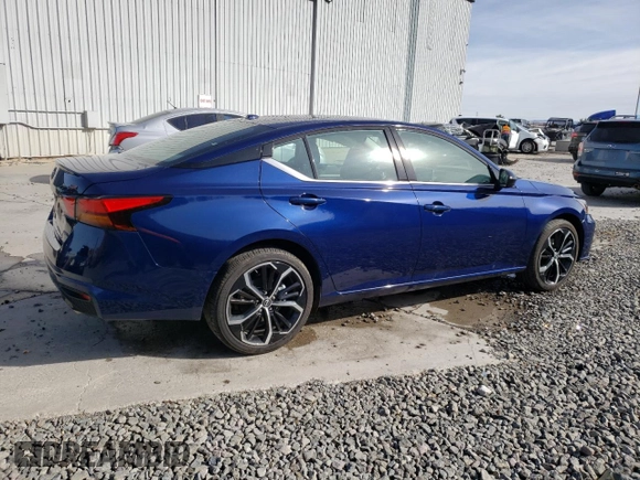 2024 Nissan Altima 2.5 SR with VIN 1N4BL4CWXRN387072, listed as a Copart auction lot 79473404 with 13,712 mi miles and Salvage Title. Bid and sale history available at carsss.com. Image 3.