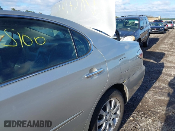 2004 Lexus ES 350 with VIN JTHBA30G545040425, listed as a IAAI auction lot 42142301 with Not Provided miles and . Bid and sale history available at DreamBid. Image 6.