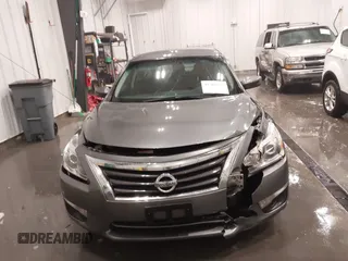 2015 Nissan Altima S with VIN 1N4AL3AP1FN914462, listed as a IAAI auction lot 41700362 with 127,042 mi miles and . Bid and sale history available at carsss.com. Image 12.