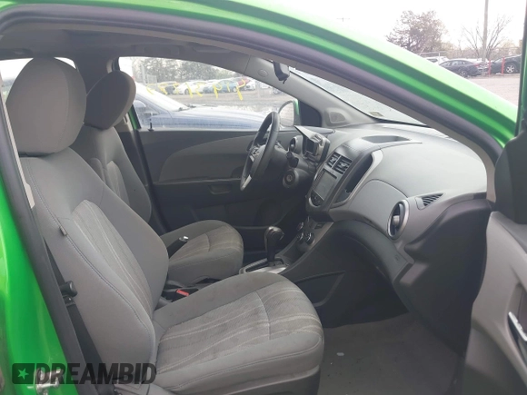 2015 Chevrolet Sonic LT with VIN 1G1JC5SH7F4152878, listed as a IAAI auction lot 41931277 with 180,189 mi miles and . Bid and sale history available at DreamBid. Image 5.