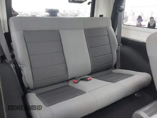 2010 Jeep Wrangler Sahara с VIN 1J4AA5D10AL166398, выставлен на аукционе IAAI как лот 42144530 с пробегом 140 020 миль миль и . История ставок и продаж доступна на DreamBid. Изображение 8.