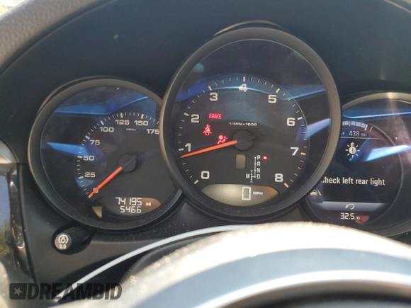 2017 Porsche Macan z VIN WP1AA2A51HLB02455, wystawiony jako Copart lot #65446845 z przebiegiem 74 195 mil mil oraz Szkoda całkowita • Salvage title. Historia ofert i sprzedaży dostępna na DreamBid. Obrazek 9.