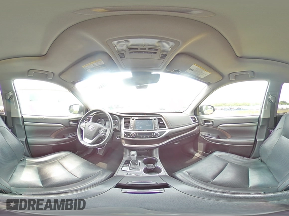 2018 Toyota Highlander Limited with VIN 5TDDZRFH9JS817037, listed as a Copart auction lot 60607945 with 101,624 mi miles and Salvage title. Bid and sale history available at DreamBid. Image 16.