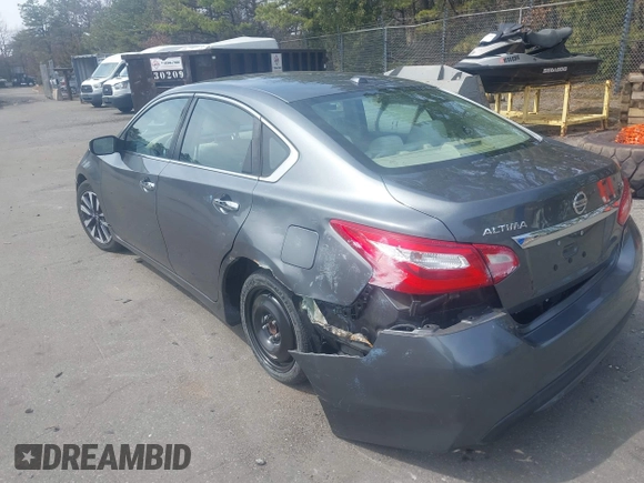 2017 Nissan Altima SV with VIN 1N4AL3AP8HC186315, listed as a IAAI auction lot 41967623 with 89,199 mi miles and . Bid and sale history available at carsss.com. Image 3.
