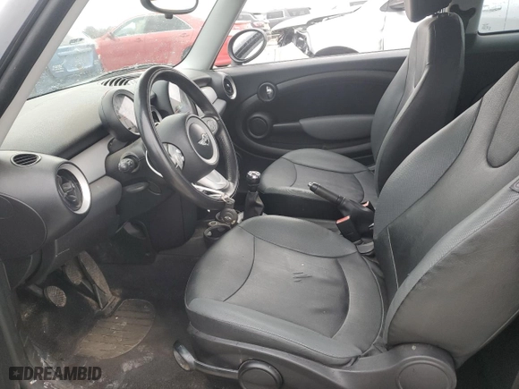 2010 MINI Cooper Hardtop with VIN WMWMF3C59ATU77936, listed as a Copart auction lot 51821835 with 0 mi miles and Clean Title. Bid and sale history available at carsss.com. Image 7.