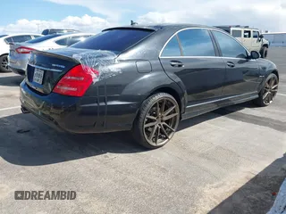 2009 Mercedes-Benz S-Class 5.5L V12 with VIN WDDNG76X09A273645, listed as a IAAI auction lot 41927453 with 1 mi miles. Bid and sale history available at carsss.com. Image 4.
