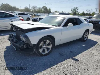 2016 Dodge Challenger SXT z VIN 2C3CDZAG5GH344757, wystawiony jako Copart lot #52192205 z przebiegiem 69 305 mil mil oraz Szkoda całkowita • Salvage title. Historia ofert i sprzedaży dostępna na DreamBid. Obrazek 1.