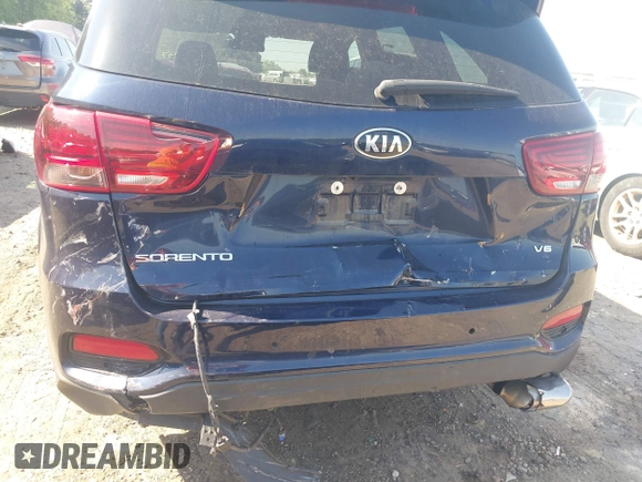 2020 Kia Sorento S z VIN 5XYPG4A58LG695161, wystawiony jako IAAI lot #42060397 z przebiegiem 49 573 mil mil oraz . Historia ofert i sprzedaży dostępna na DreamBid. Obrazek 6.