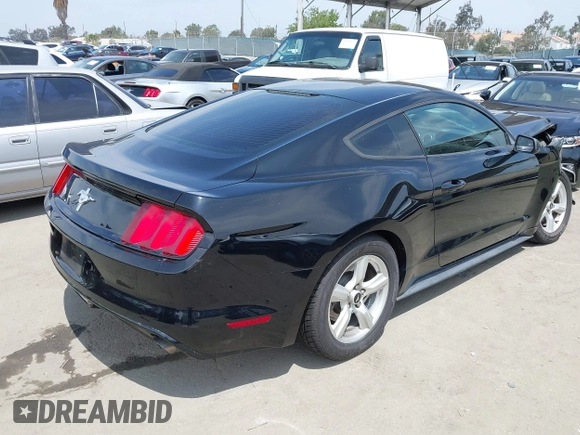 2017 Ford Mustang V6 z VIN 1FA6P8AM9H5353976, wystawiony jako IAAI lot #42359163 z przebiegiem 49 757 mil mil oraz . Historia ofert i sprzedaży dostępna na DreamBid. Obrazek 4.