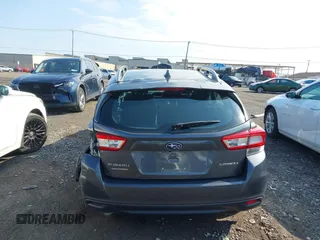 2018 Subaru Impreza Premium с VIN 4S3GTAB66J3716429, выставлен на аукционе IAAI как лот 42099349 с пробегом 55 986 миль миль и . История ставок и продаж доступна на DreamBid. Изображение 15.