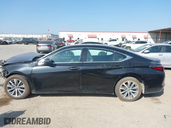 2020 Lexus ES with VIN 58ADZ1B1XLU070884, listed as a IAAI auction lot 41795531 with 76,483 mi miles. Bid and sale history available at carsss.com. Image 14.