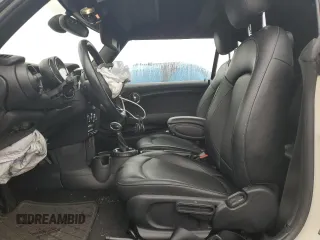 2017 MINI Convertible Cooper с VIN WMWWG5C39H3C99832, выставлен на аукционе Copart как лот 83254454 с пробегом 90 122 миль миль и Списание • Salvage title. История ставок и продаж доступна на DreamBid. Изображение 7.